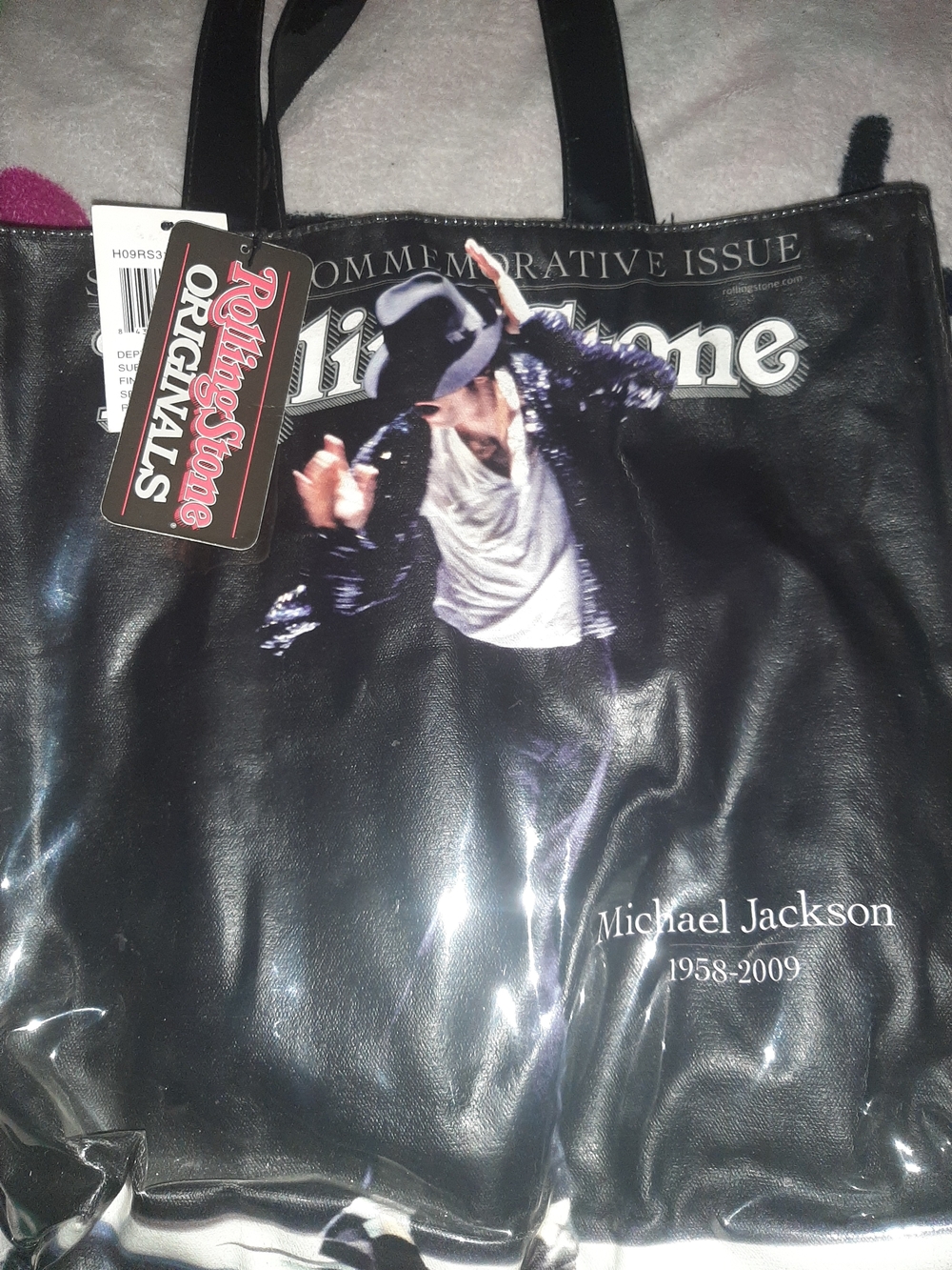 Michael Jackson Black Tote Bag with Rubber Bracelet And Dog Tags - Picture 3 of 10